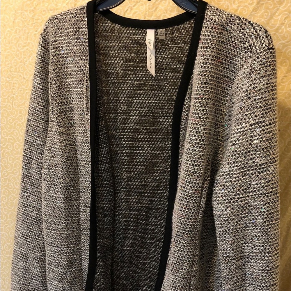 Cardigan - Picture 2 of 9